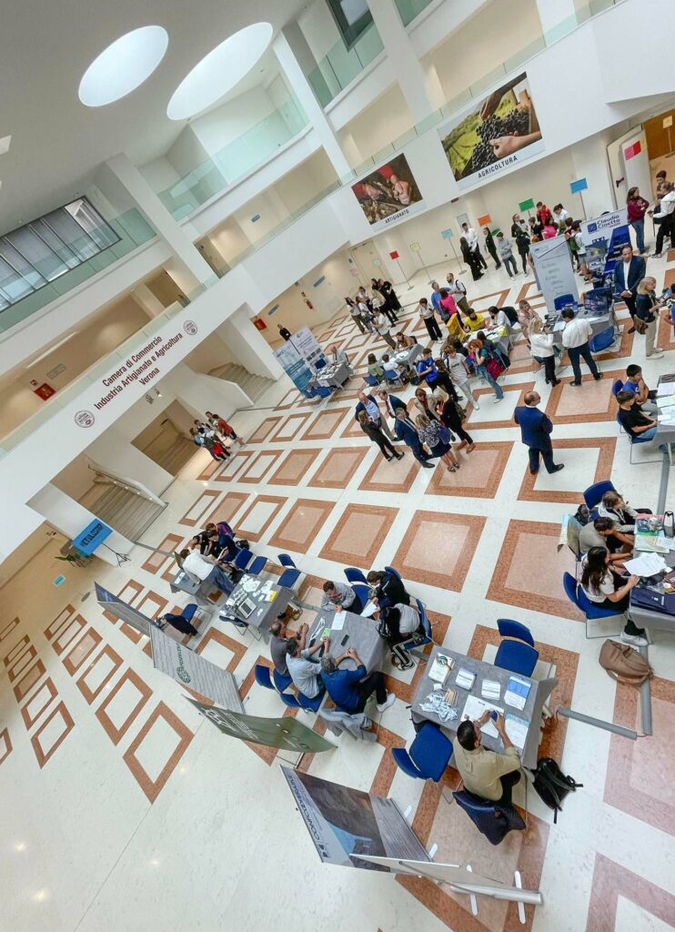 Oggi siamo stati inviati al Salone delle Professioni Verona alla